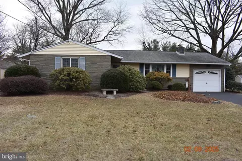 266 Hunsberger Ln, Harleysville, PA 19438