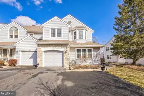 136 Blue Ribbon Dr, North Wales, PA 19454