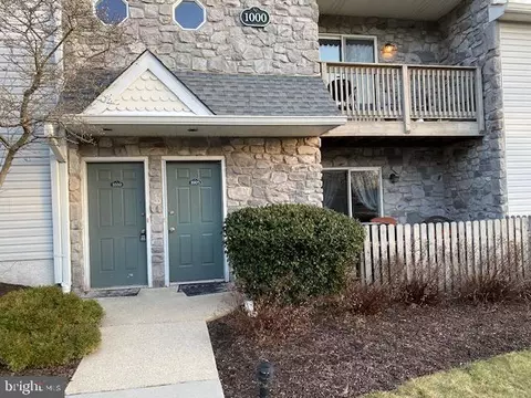 1010 Horseshoe Dr #1010, Royersford, PA 19468