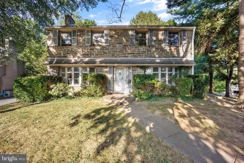 221 Melrose Cir, Merion Station, PA 19066