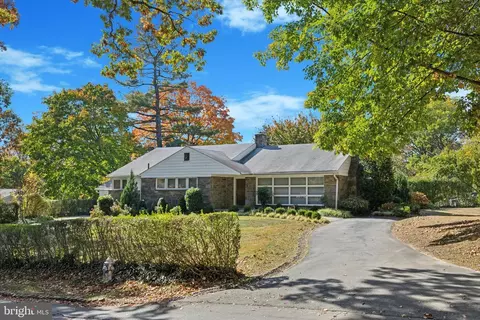 426 Merion Rd, Merion Station, PA 19066