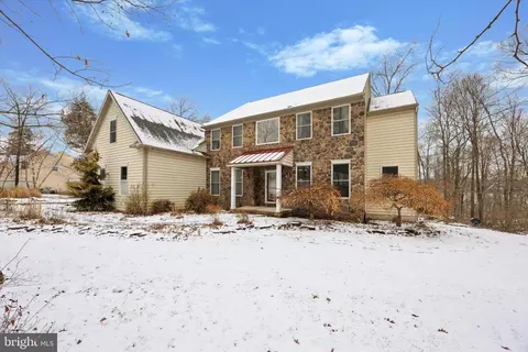 185 Clover Ln, Perkiomenville, PA 18074