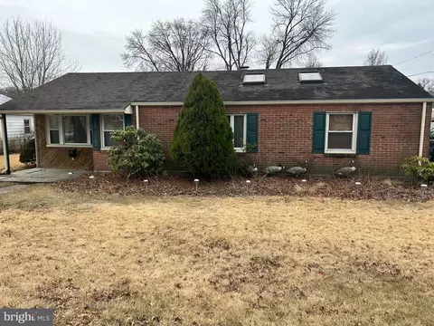 506 Quigley Ave, Willow Grove, PA 19090