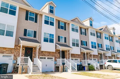 406 Old Elm St, Conshohocken, PA 19428