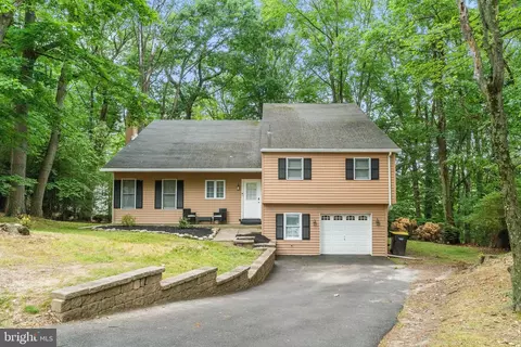 1900 Richard Rd, Willow Grove, PA 19090