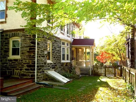 109 Chestnut Ave, Narberth, PA 19072 photo 3