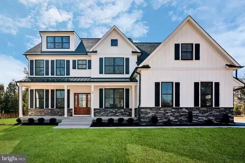 2 Sycamore Ln, Ambler, PA 19002