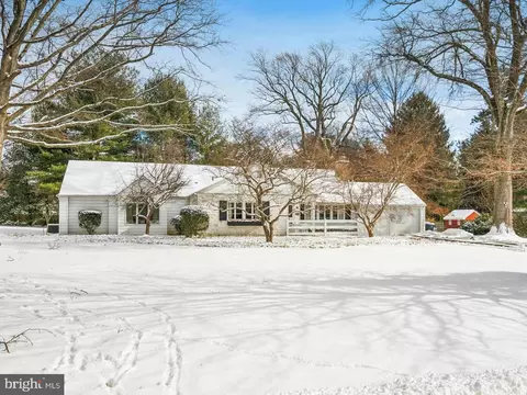 1473 Holcomb Rd, Huntingdon Valley, PA 19006