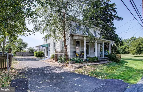1079 Old Skippack Rd, Harleysville, PA 19438