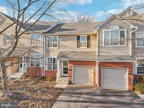 417 Nottingham Ln, Collegeville, PA 19426