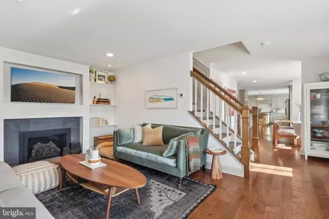Entry Way - 206 Upper Gulph Rd, Radnor, PA 19087 photo 6 of 8