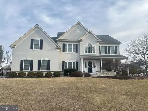 120 Savory Ln, North Wales, PA 19454