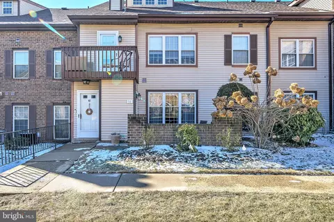 34 Dogwood Ln #C-5, Horsham, PA 19044