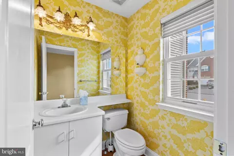 284 Militia Dr, Wayne, PA 19087 photo 4