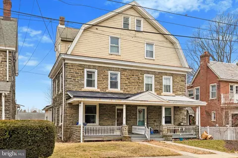 27 Waverly Rd, Wyncote, PA 19095