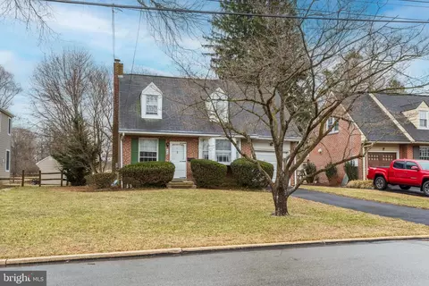 64 S College Ave, Flourtown, PA 19031