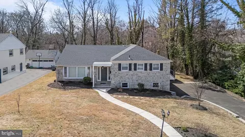 1088 Sparrow Rd, Jenkintown, PA 19046