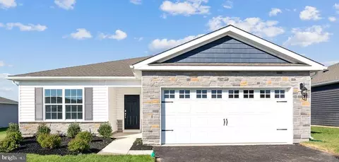 108 Petal Dr, Pottstown, PA 19464