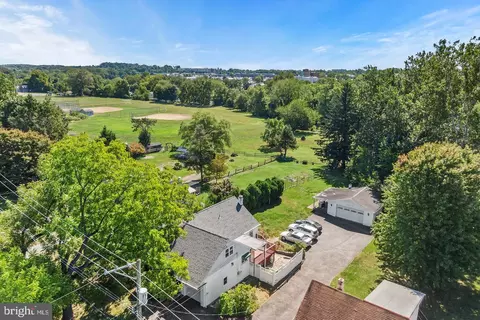 2808 Swede Rd, Norristown, PA 19401