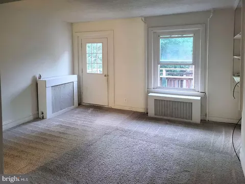 368 Chestnut St, Pottstown, PA 19464