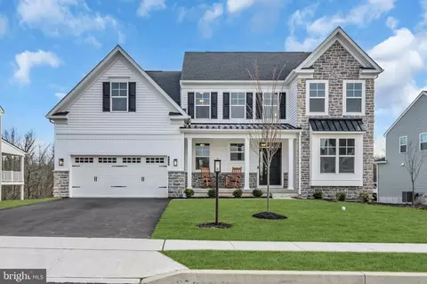 240 Indian Creek Rd, Telford, PA 18969