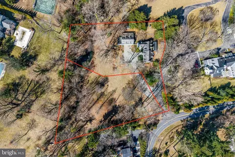 846-850 Mount Pleasant Rd, Bryn Mawr, PA 19010