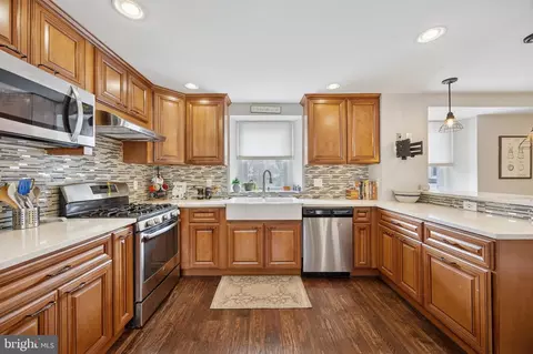 605 Central Ave, Cheltenham, PA 19012