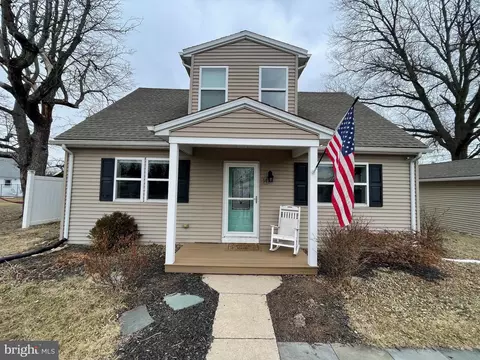14 N Township Line Rd, Royersford, PA 19468