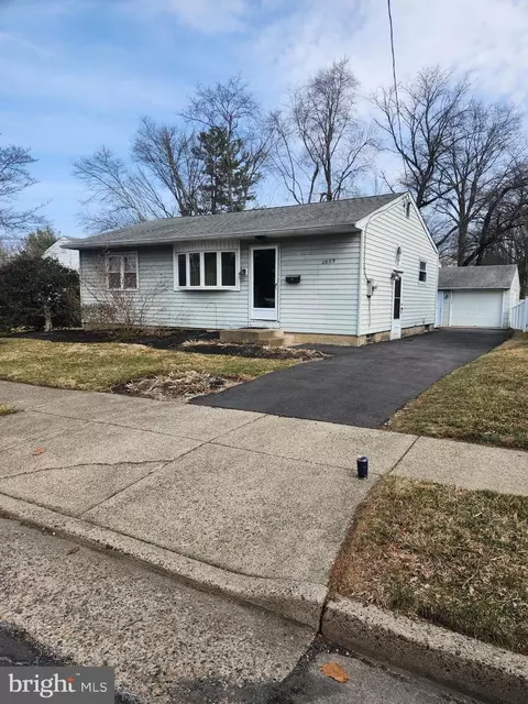 2839 Carnation Ave, Willow Grove, PA 19090