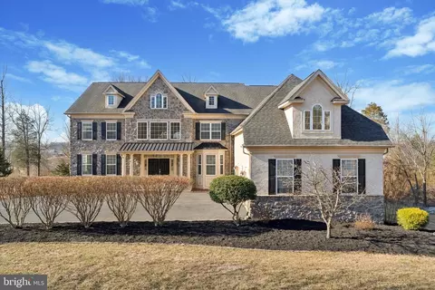 14 Putter Ln, Pottstown, PA 19464