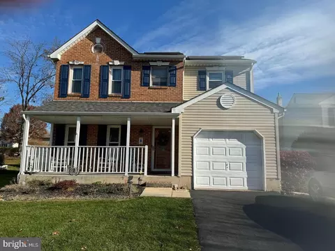 136 Hedgerow Dr, Souderton, PA 18964