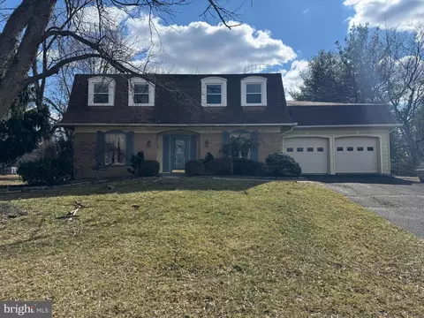 1741 Farmview Rd, Ambler, PA 19002