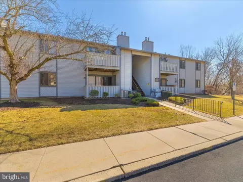 1003 Dogwood Ct, Lansdale, PA 19446