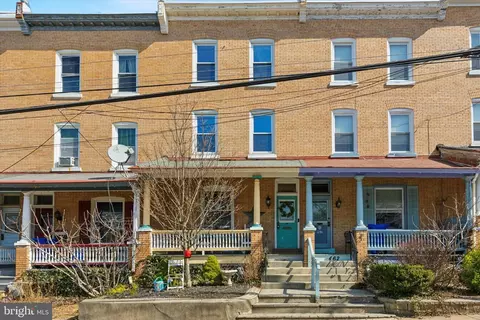 464 Leedom St, Jenkintown, PA 19046