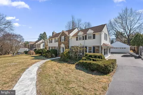 1133 N Woodbine Ave, Narberth, PA 19072