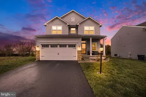 203 Melrose Dr, Gilbertsville, PA 19525