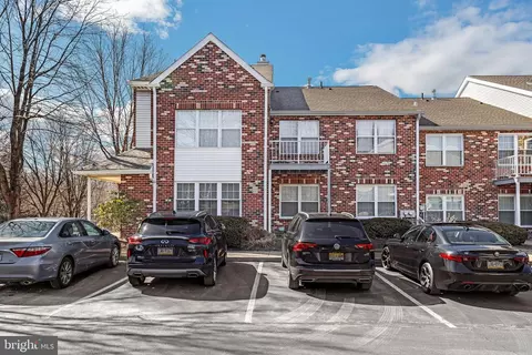 1801 Valley Glen Rd #1, Elkins Park, PA 19027