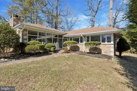 1415 Academy Ln, Elkins Park, PA 19027