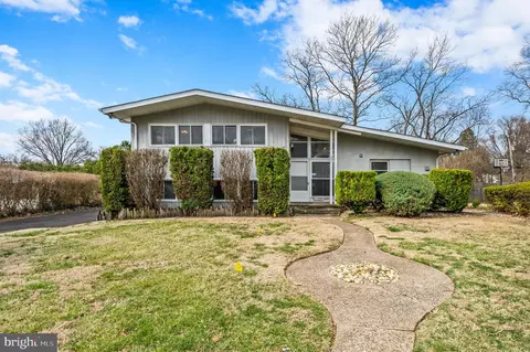 903 Harston Ln, Glenside, PA 19038