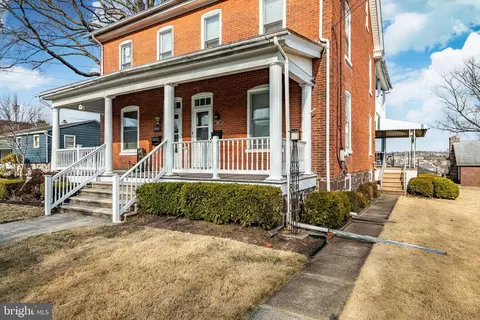 470 Penn St, Pennsburg, PA 18073