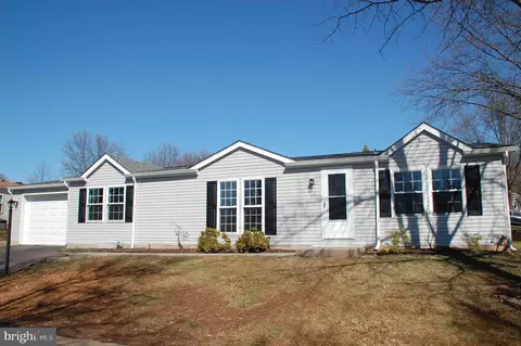 145 Deerfield Dr, Souderton, PA 18964