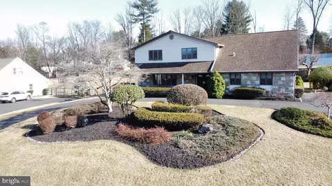 3891 Somers Dr, Huntingdon Valley, PA 19006