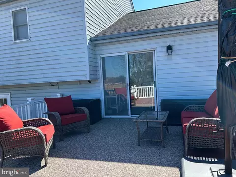 Exterior - 7 Windward Dr, Barto, PA 19504 photo 4 of 7