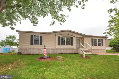 115 Nester Dr, Norristown, PA 19403
