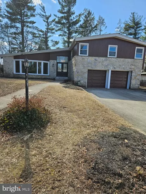 1404 Autumn Rd, Jenkintown, PA 19046