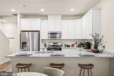 6 Sagan Aly # B, Bridgeport, PA 19405