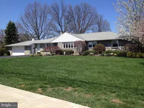 694 Egypt Rd, Phoenixville, PA 19460