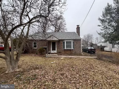 367 Towamencin Ave, Hatfield, PA 19440
