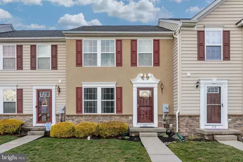 141 Sandpiper Ct, Gilbertsville, PA 19525