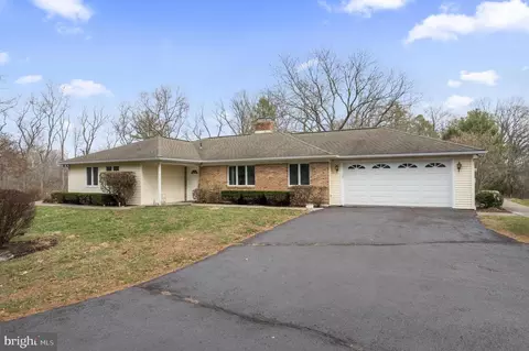 291 Green Hill Rd, Telford, PA 18969